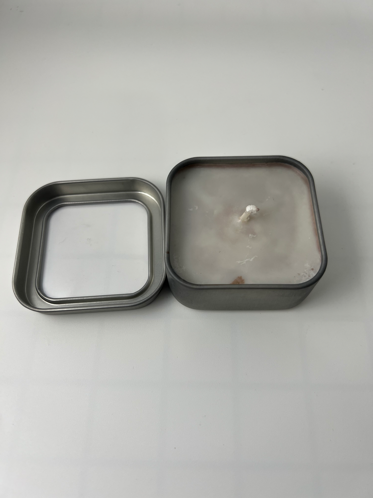 [HI-CAN-MAH-2OZ] Mahogany Queen – HI Frequency Candle (2 oz)